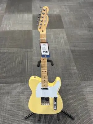 FENDER AM PERFORMER TELE MN VWT W/GB